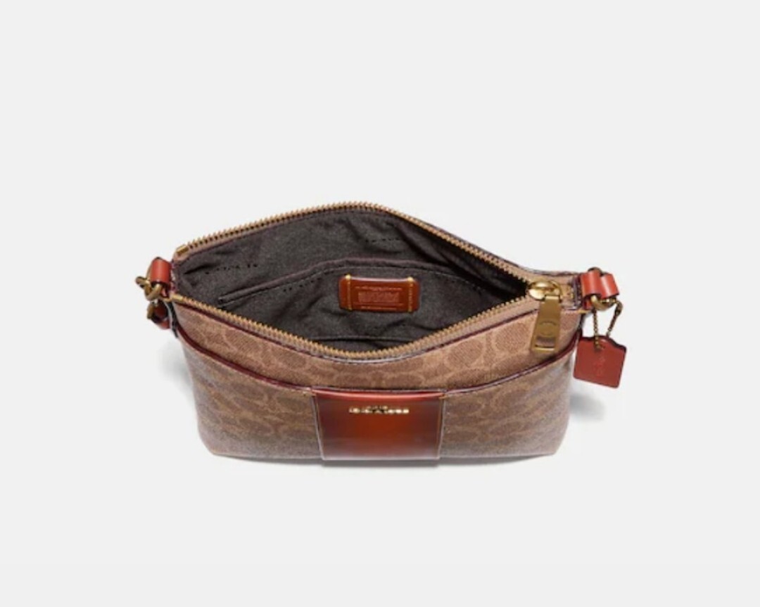 NWT Coach Kitt messenger crossbody in colorblock signature