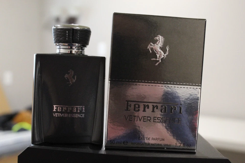 FERRARI VETIVER ESSENCE por Ferrari 1,7 oz (50 ml) eau de parfum spray hombre Foto 4 de 4