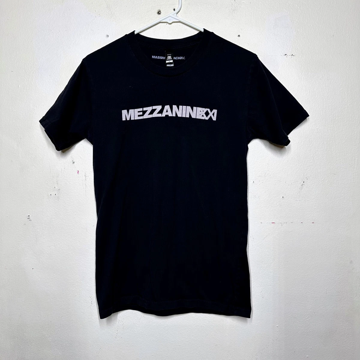massive t shirt