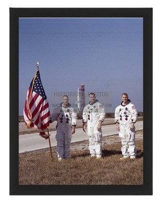 APOLLO 9 ASTRONAUTS IN FRONT OF SATURN V LAUNCH VEHICLE 1968 8X10 FRAMED PHOTO