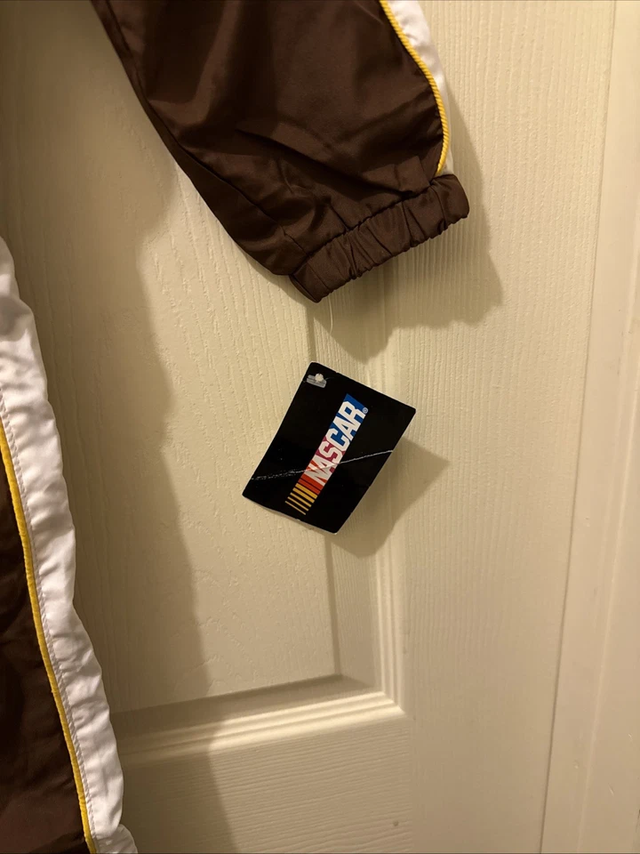 Body M&M Nascar Kyle Busch 4T Nuevo con Etiquetas Foto 3 de 4