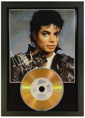 MICHAEL JACKSON - SIGNED PHOTOGRAPH GOLD CD DISC COLLECTABLE MEMORABILIA GIFT 09