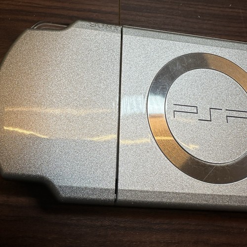 PSP 2000 body Ice Silver 2179 Japan - Picture 10 of 18