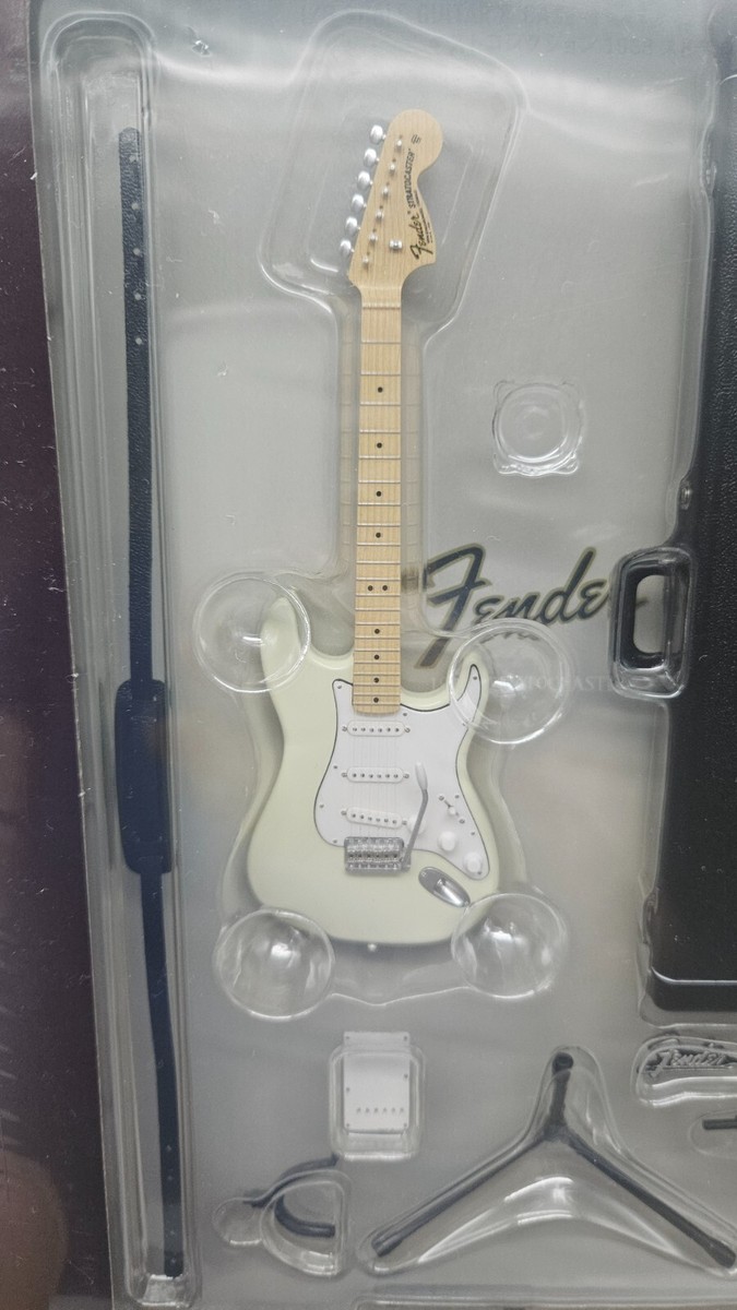 Fender Best Collection 1968 Stratocaster 1/8 scale Figure with