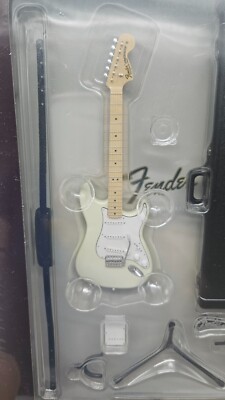 Fender Best Collection 1968 Stratocaster 1/8 scale Figure with