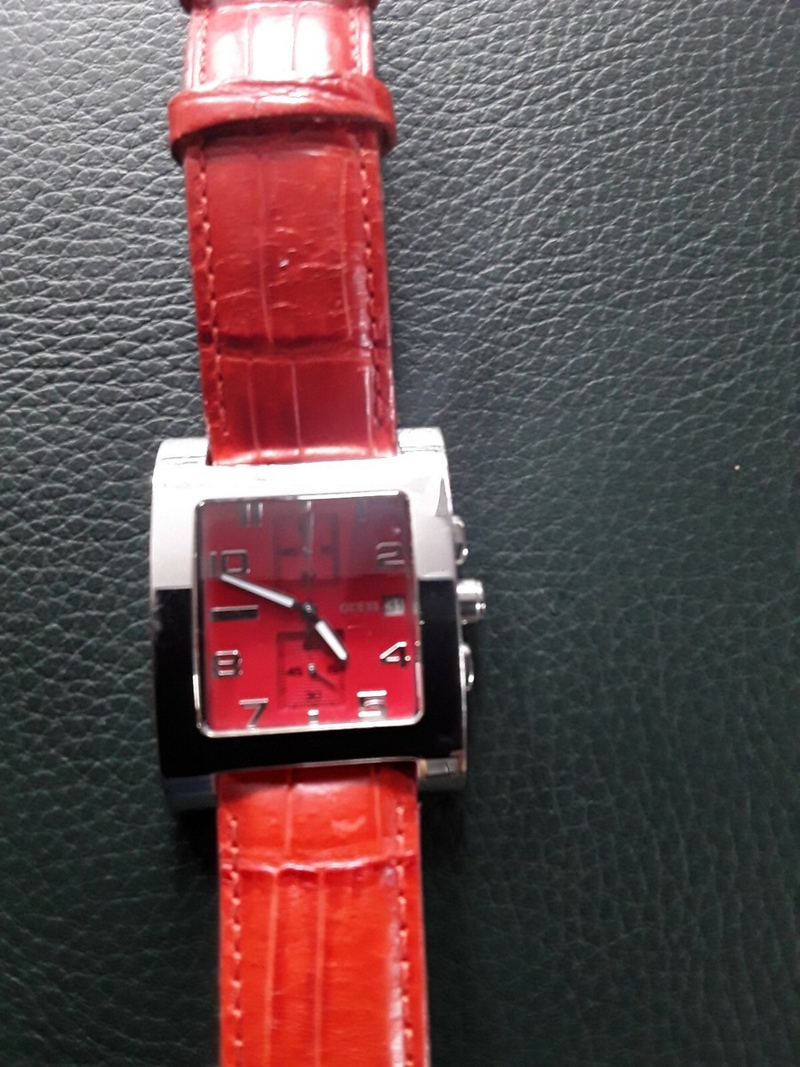 GUESS*Damen*Uhr*Original*Ziffernblatt und Lederarmband rot
