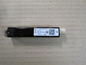 Original VW Passat 3AF Variant Highline Antennenverstärker A21777 3af035552
