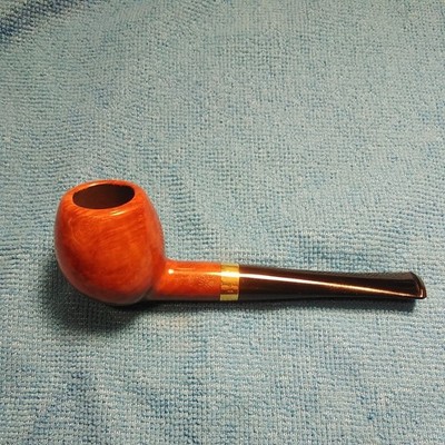  ''CARLYLE'' Twin Stem#2005 Italy 45+ years old.SUPER RARE unsmoked Lt.walnut. 
