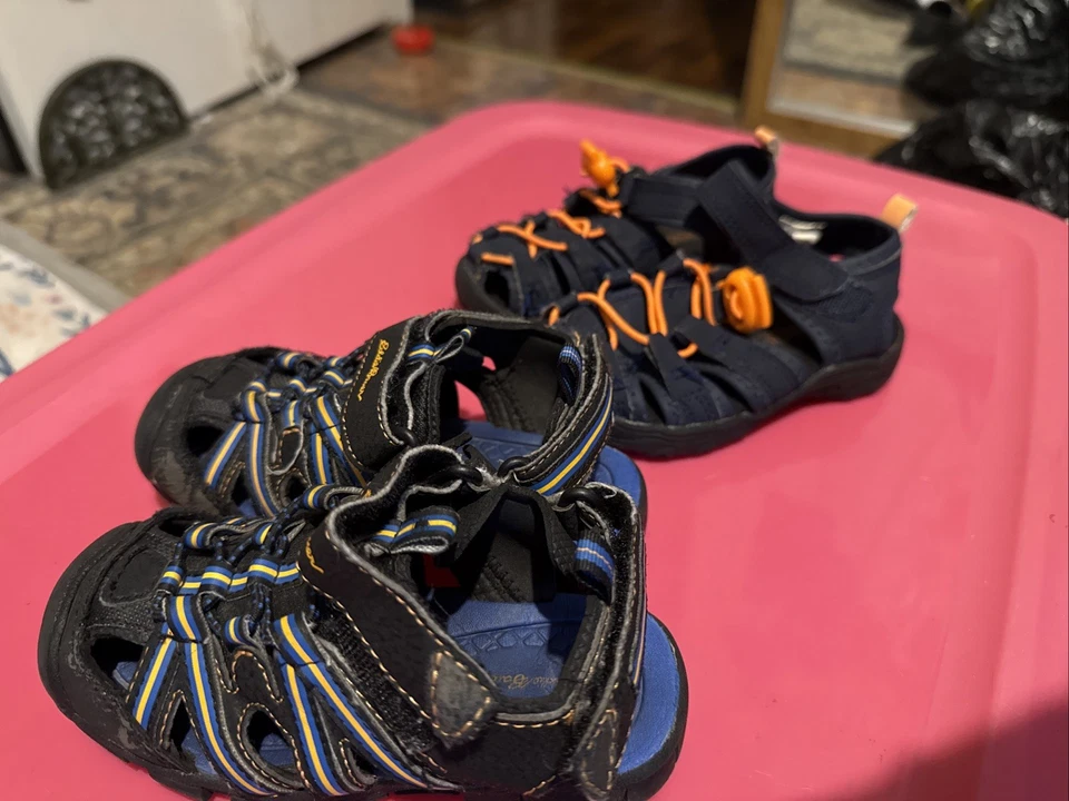 Lote de 2 Sandálias Masculinas Tamanho 7 e 8 – Sapatos Gymboree & Eddie Bauer Verão Externo - Imagem 2 de 4