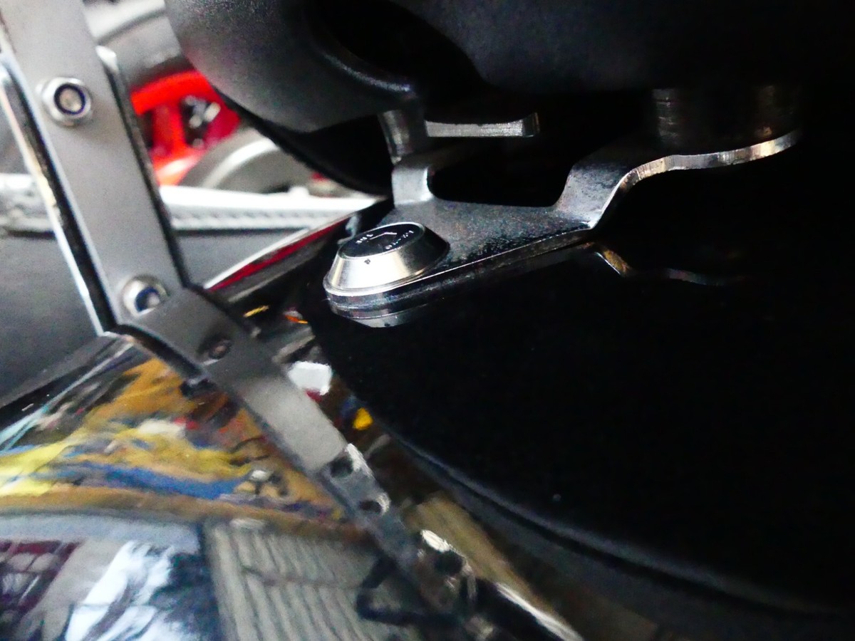 Triumph Speedmaster Gunfighter Seat – Bayonet Bolt, OEM Replacement