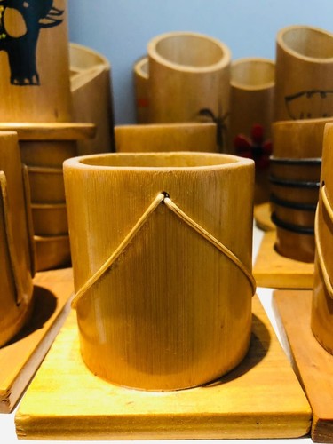 Eco-Friendly Bamboo Pen Holder Stylish & Cute Storage Pot for Desk Organization - Picture 10 of 13