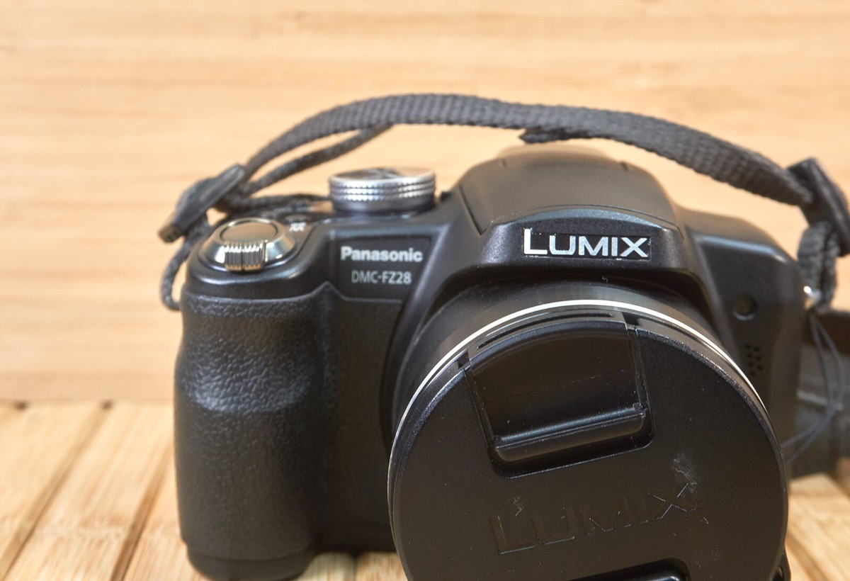 Panasonic Lumix DMC-FZ28 10 MP Digital Camera, with 18x