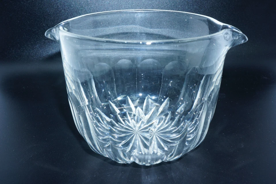 Early 1800s Crystal Clear Cut Glass Wine Rinser Georgian Era Brilliant 5" w x 4" - Image 2 of 4