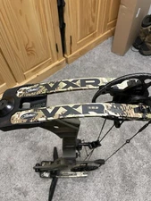 Mathews VXR 28 Right Handed 70lb 28 Inch Draw