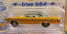 Auto World 1971 Plymouth Fury lll 1:64 Diecast Car Vintage Muscle A31