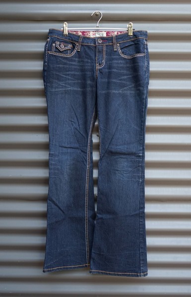 YMI Women’s Dark Blue Flared Jeans Cotton Polyester Spandex Label Size 7