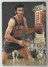 1993 Action Packed Hall of Fame #38 JERRY LUCAS  New York Knicks  NICE CARD !!!