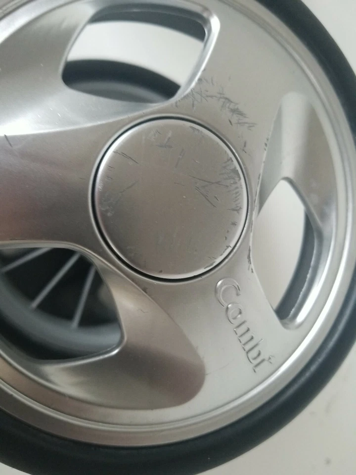 Repuesto neumático rueda trasera cochecito Combi TS 5EX Twin Sport EX #7775/2011 Foto 3 de 4