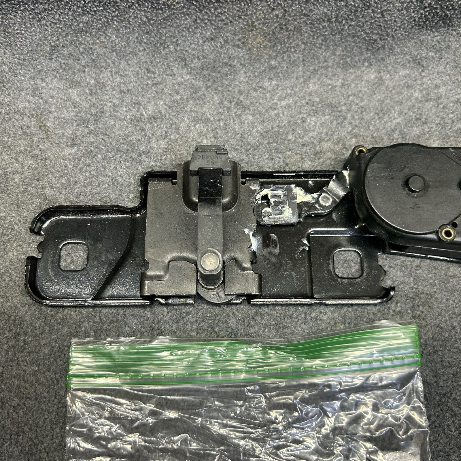 2015 Bentley Continental GT Rear Trunk Lock Release Latch Striker w/ Motor OEM