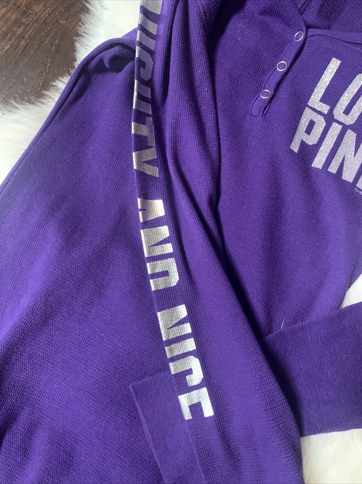 VS Rosa Una Pieza Pijama Camisón Púrpura Bling Gimmie Azúcar Térmico Snap Bottom Foto 4 de 4