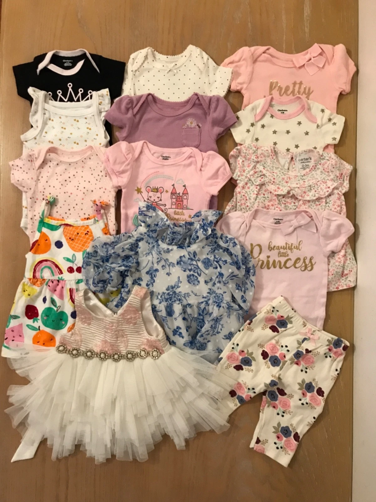 Gerber, Carter's Others Infant Girls Clothing Lot of 14 Size 0-3, 3 Months
Opens in a new window or 