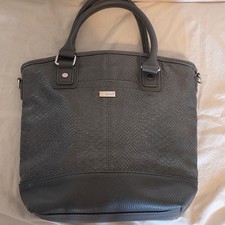 Jewell By Thirty-One Dark Gray Hand Bag. Textured Outside. Euc