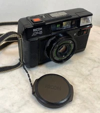 Vintage RICOH AF-5 Compact 35mm Camera. Rikenon 38mm f2.8   READ