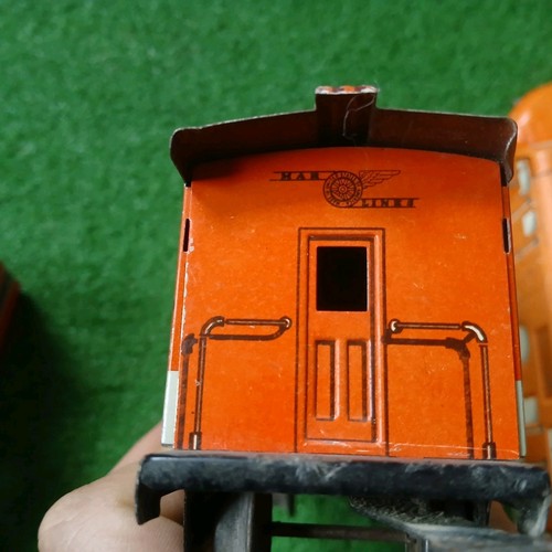 4 VTG MARX O GUAGE TIN PLAT SOUTHERN PACIFIC #6000 DIESEL/DUMMY CAR FREIGHT SET - Picture 19 of 23