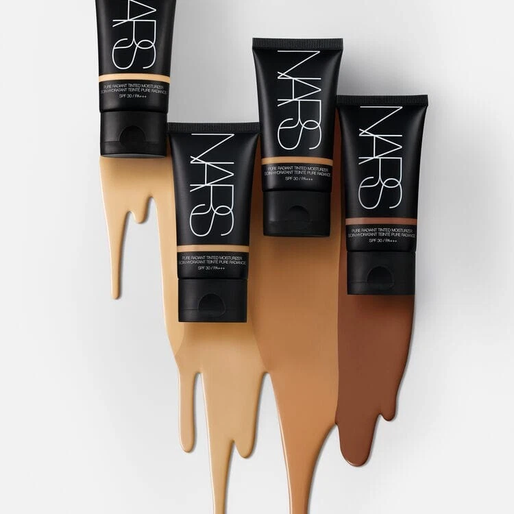 NARS Pure Radiant Tinted Moisturizer SPF 30 Deep 2 Granada 50ml - New RRP £36.99 - Image 2 of 2