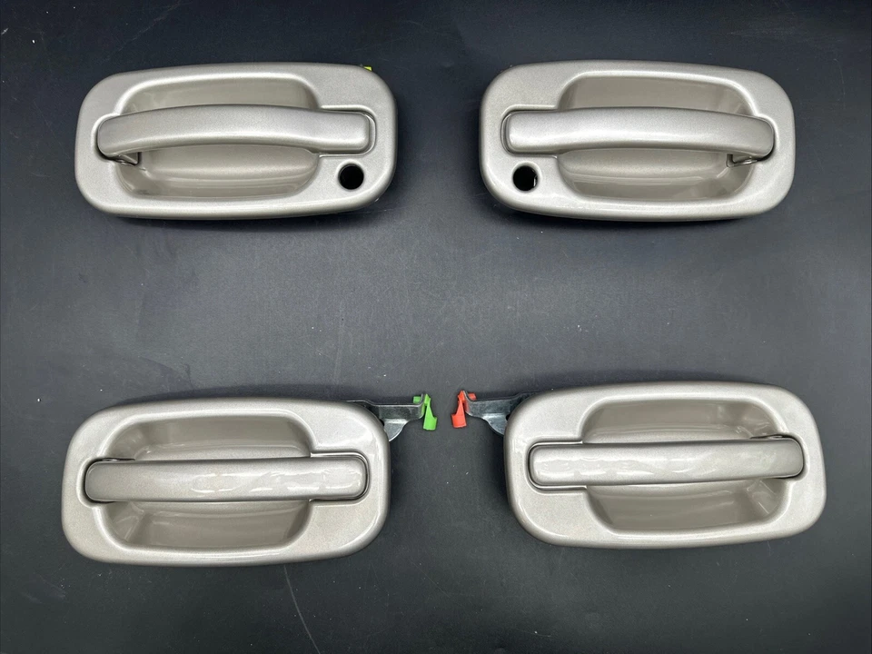 Tahoe Silverado Sierra Suburban Yukon 1999-2006 - Juego de 4 manijas de puerta plateadas Foto 2 de 4