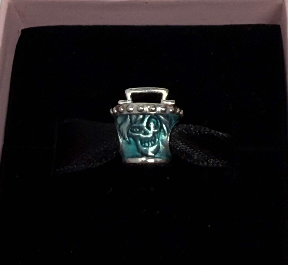Disney Haunted Mansion Hatbox Ghost Pandora Charm