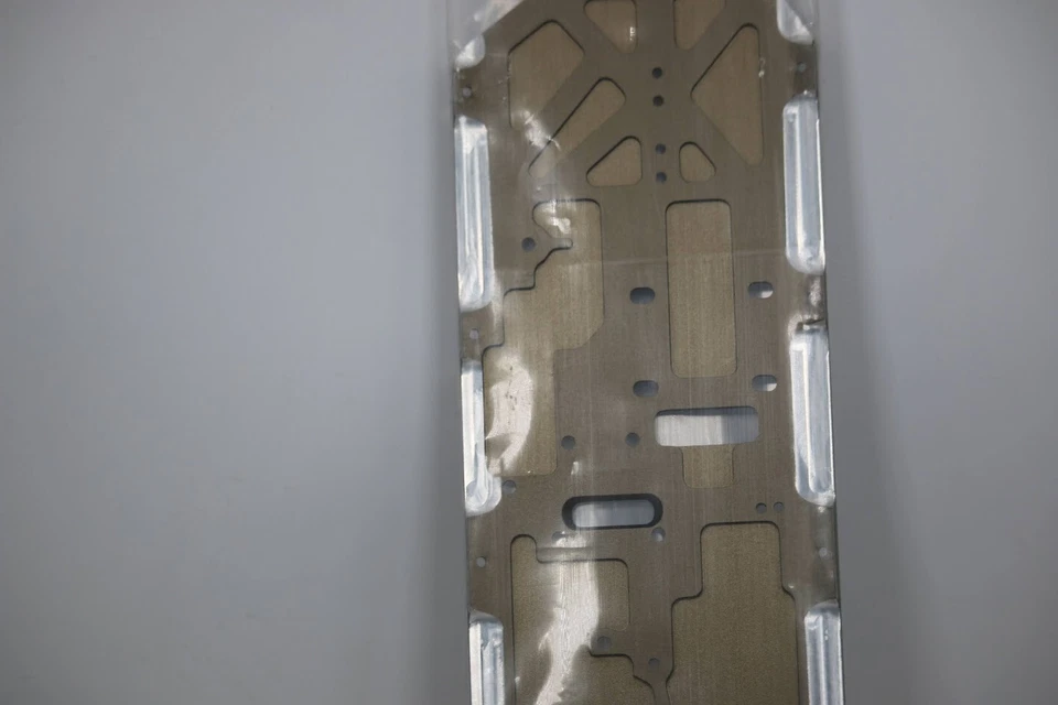 Team Losi Racing TLR 8T 8ight-T Truggy Tuned Flex Technology Chassis LOSA4403 - Image 4 of 4