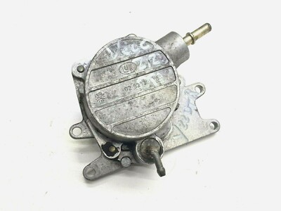 Opel Vectra C 2,2 DTI Y22DTR Unterdruckpumpe Vakuumpumpe Pumpe 24465382