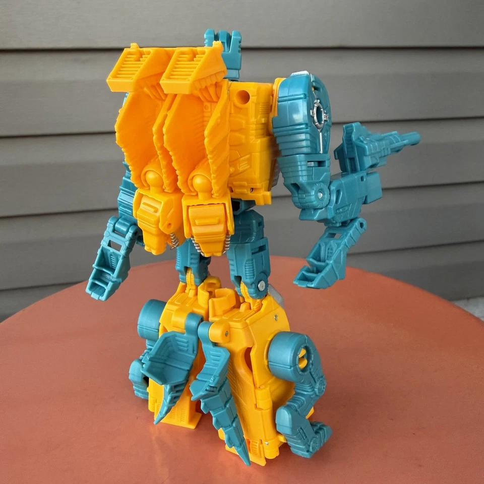 Hasbro Transformers Power Of The Primes Terrorcon Abominus 2018 - Image 3 of 4