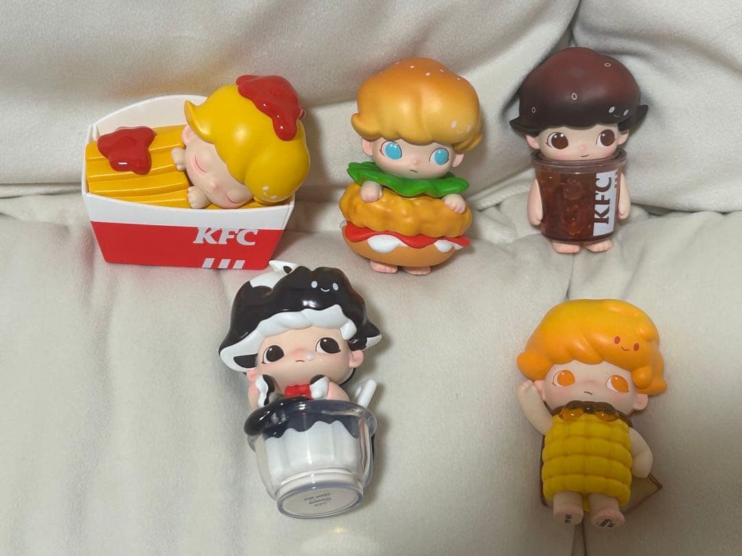 POPMART DIMOO KFC ケンタッキー35周年限定 シリーズ POPMART DIMOO KFC 35th Anniversary Limited Series | eBay