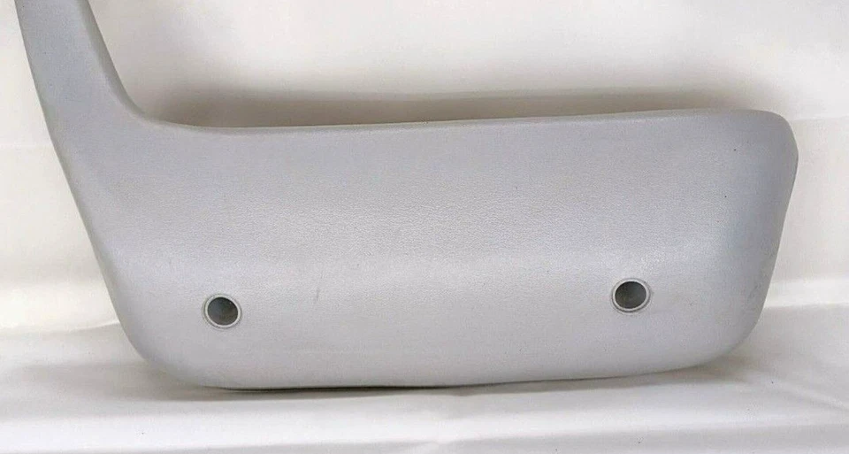 84-88 PONTIAC FURO GT КУПЕ Б/У ПРАВАЯ РУЧКА ЗАХВАТА ПАССАЖИРСКОЙ ДВЕРИ СЕРЫЙ #2 20434716 - Изображение 2 из 3