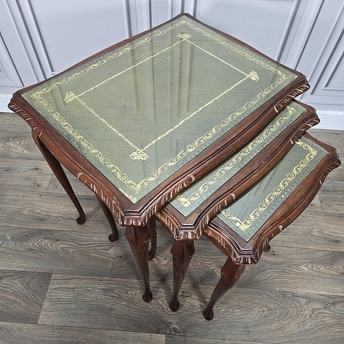 Antique Vintage Queen Anne Carved Wooden Nest Of 3 Tables - Glass Leather Tops - Picture 3 of 24