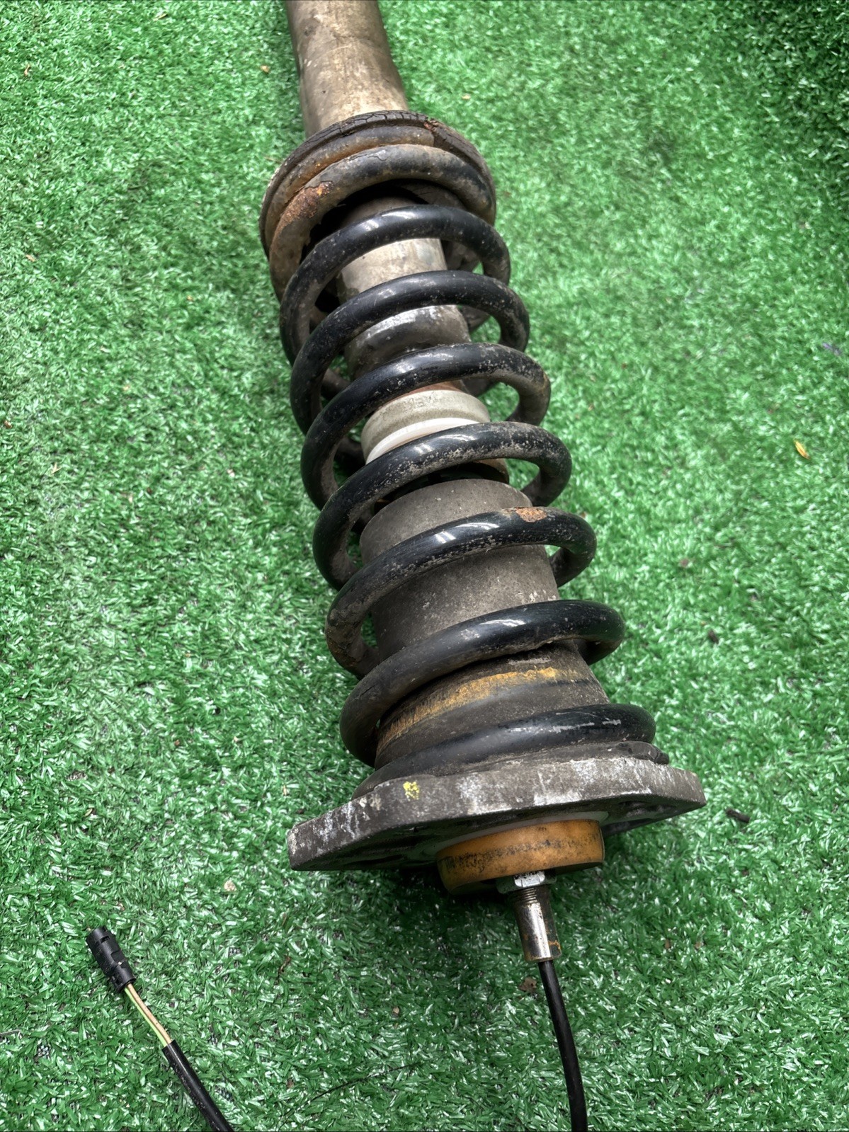 2007 Maserati Quattroporte M139 REAR LEFT SUSPENSION SHOCK ABSORBER STRUT OEM