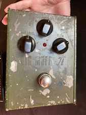 Vintage Electro Harmonix Tall Font Big Muff Pi Fuzz Pedal Made in Russia Sovtek