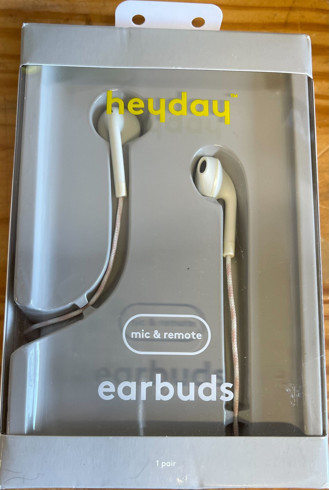Heyday Pastel Pink/Pastel Green/White Wired Earbuds with Mic 