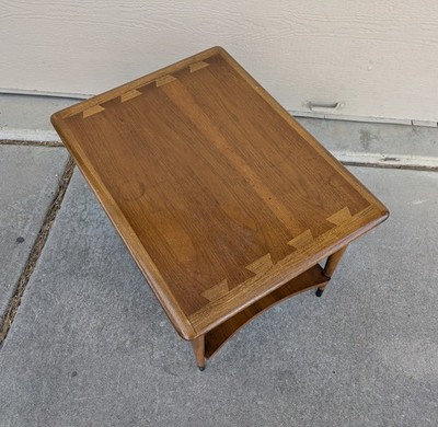 Vtg Lane Acclaim Mid Century Modern Walnut End Table 900-05