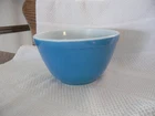 Pyrex Primary Colors Mixing Bowl Blue 1.5 Pint #401