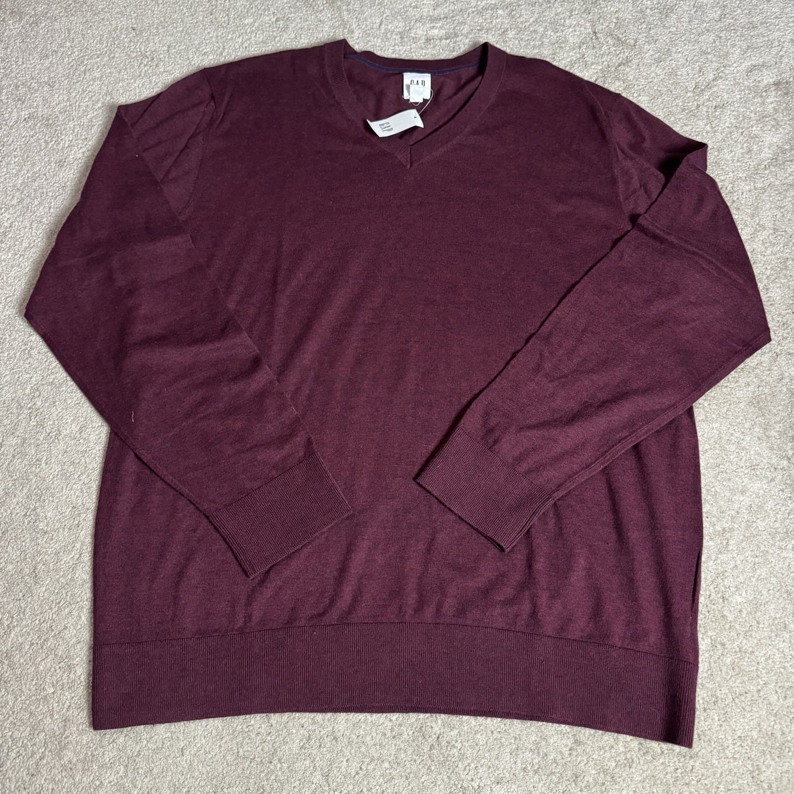NWT Gap Mens V Neck Sweater XL Burgundy