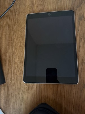 Apple iPad 10.2in Wi Fi 256GB Silver iPad Tablet with iPadOS