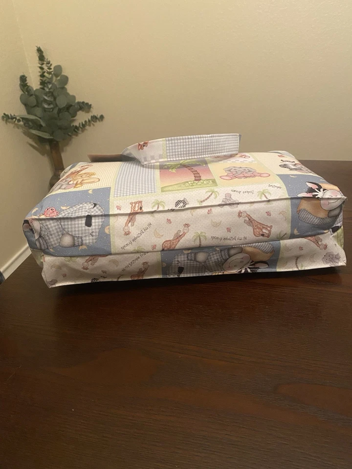 Bolso de Mano Safari para Bebé, Mediano, 16-1/2” An x 11”, Hecho a Mano, Forrado Interior Foto 4 de 4