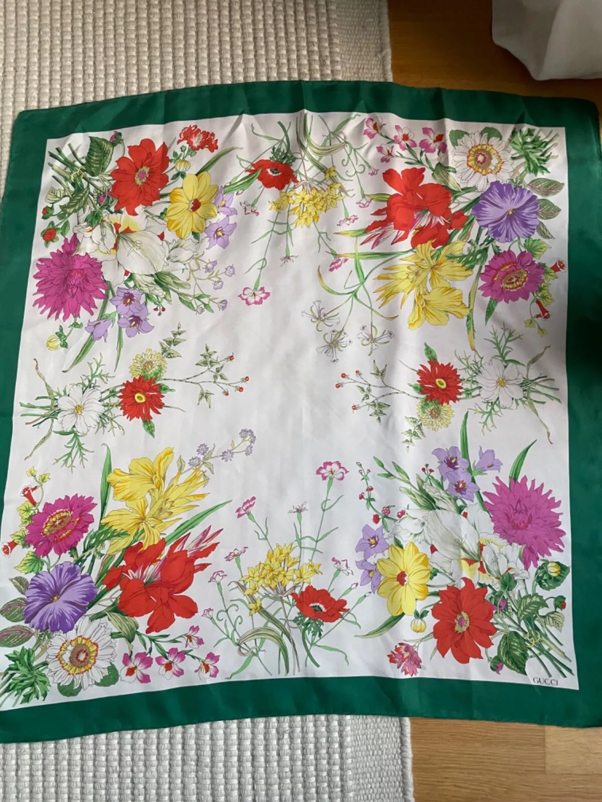 Foulard en soie Gucci