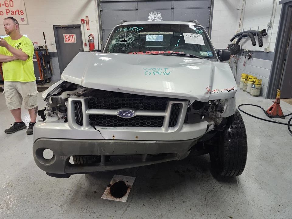 Used Front Right Door Window Regulator Front fits: 2001 Ford Explorer electric w - Image 4 of 4