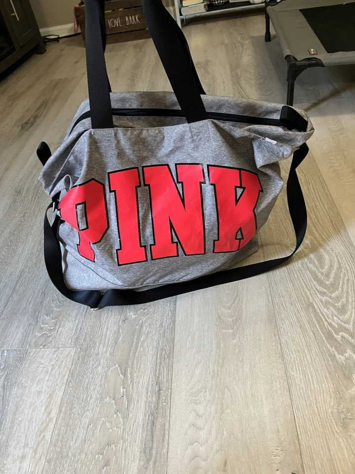 Victorias Secret 粉色旅行周末包 大号 托特包 全新 — 第 2/4 张图片