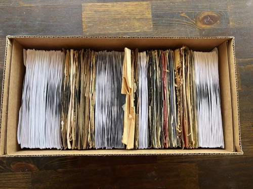 180 45rpm Lot - Country, Rock, Pop - Johnny Cash, John Lennon, Rolling Stones