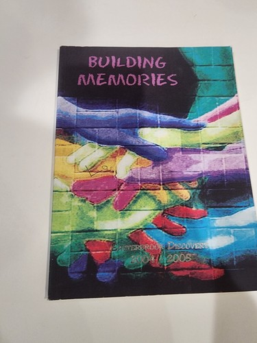 ORIGINAL 2005 EASTERBROOK DISCOVERY SCHOOL YEARBOOK/ANNUAL/SAN JOSE, CALIFORNIA - Picture 2 of 10